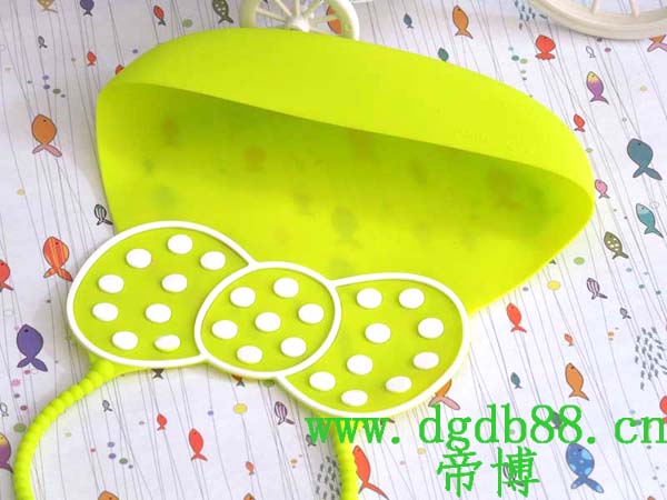 矽膠圍嘴(zuǐ)兜