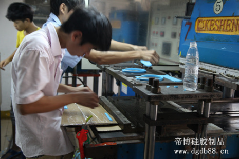 矽膠(jiāo)製品廠